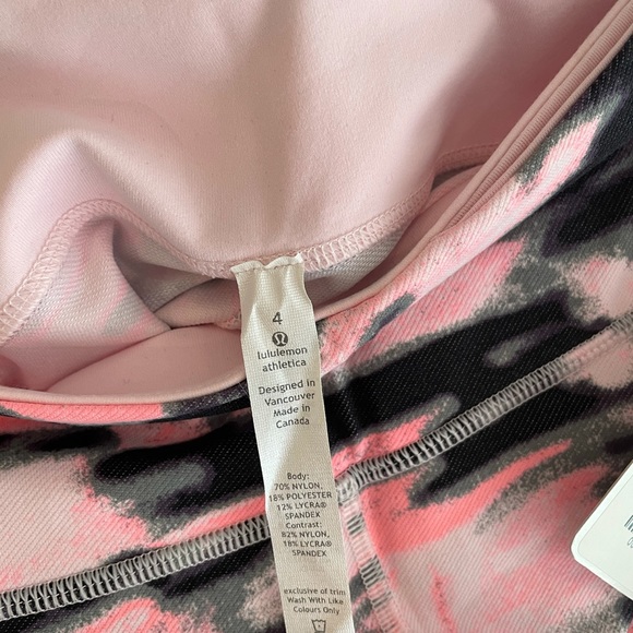 Lululemon NWT PINK Wamo Camo WU crop - Picture 5 of 6